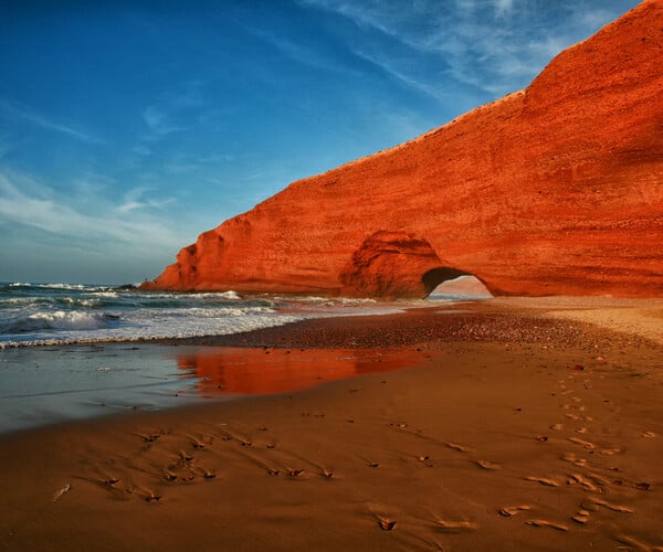 Excursion to Legzira from Agadir – Discover a Unique Beach with Spectacular Rock Arches
